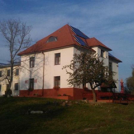 Jeleni Farma Jecmeniste Hotel Vrbovec Luaran gambar