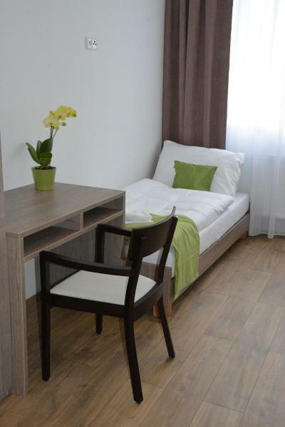 Jeleni Farma Jecmeniste Hotel Vrbovec Luaran gambar